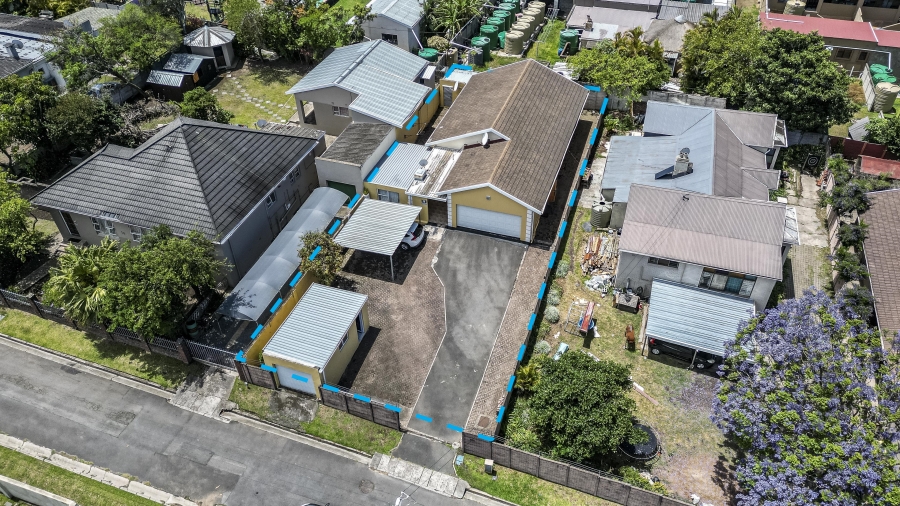 4 Bedroom Property for Sale in Cambridge Eastern Cape